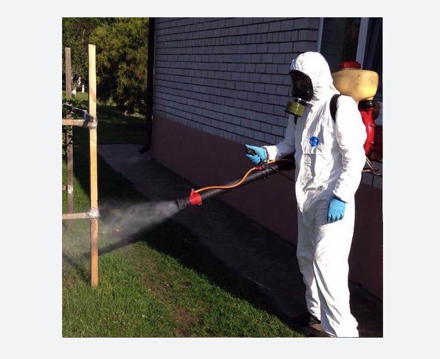 травля клещей на участке в Камышине